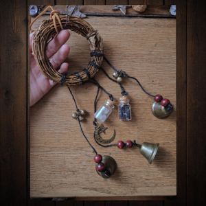 Amulette « Pierres précieuses »