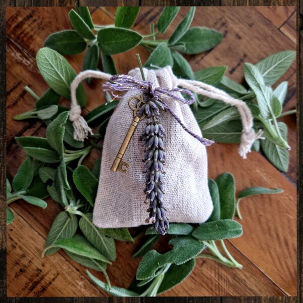 "Amulette sachet parfumée"
