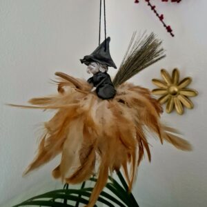 Sorcières à suspendre