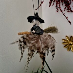 Sorcières à suspendre