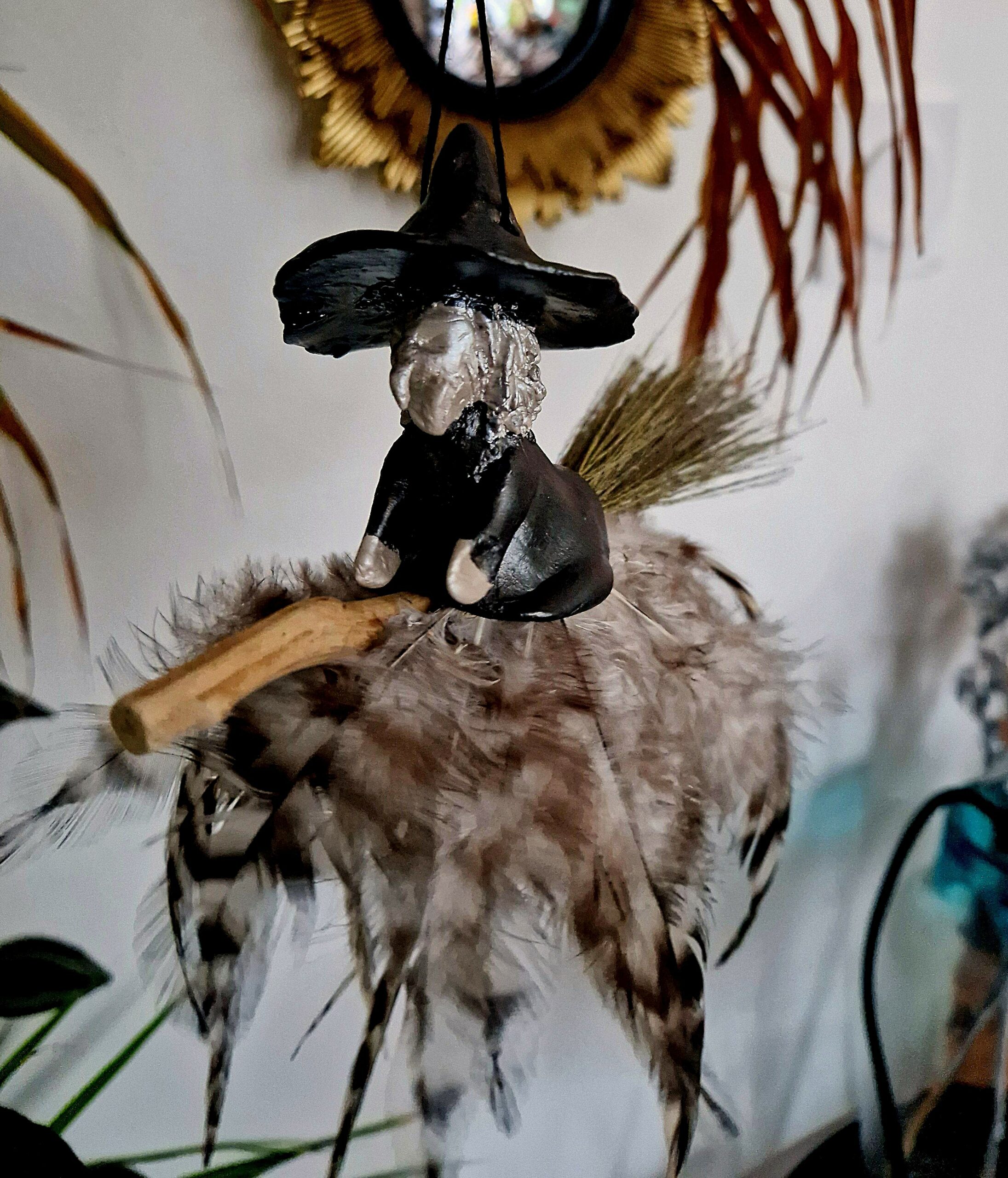 Sorcières à suspendre – Image 2